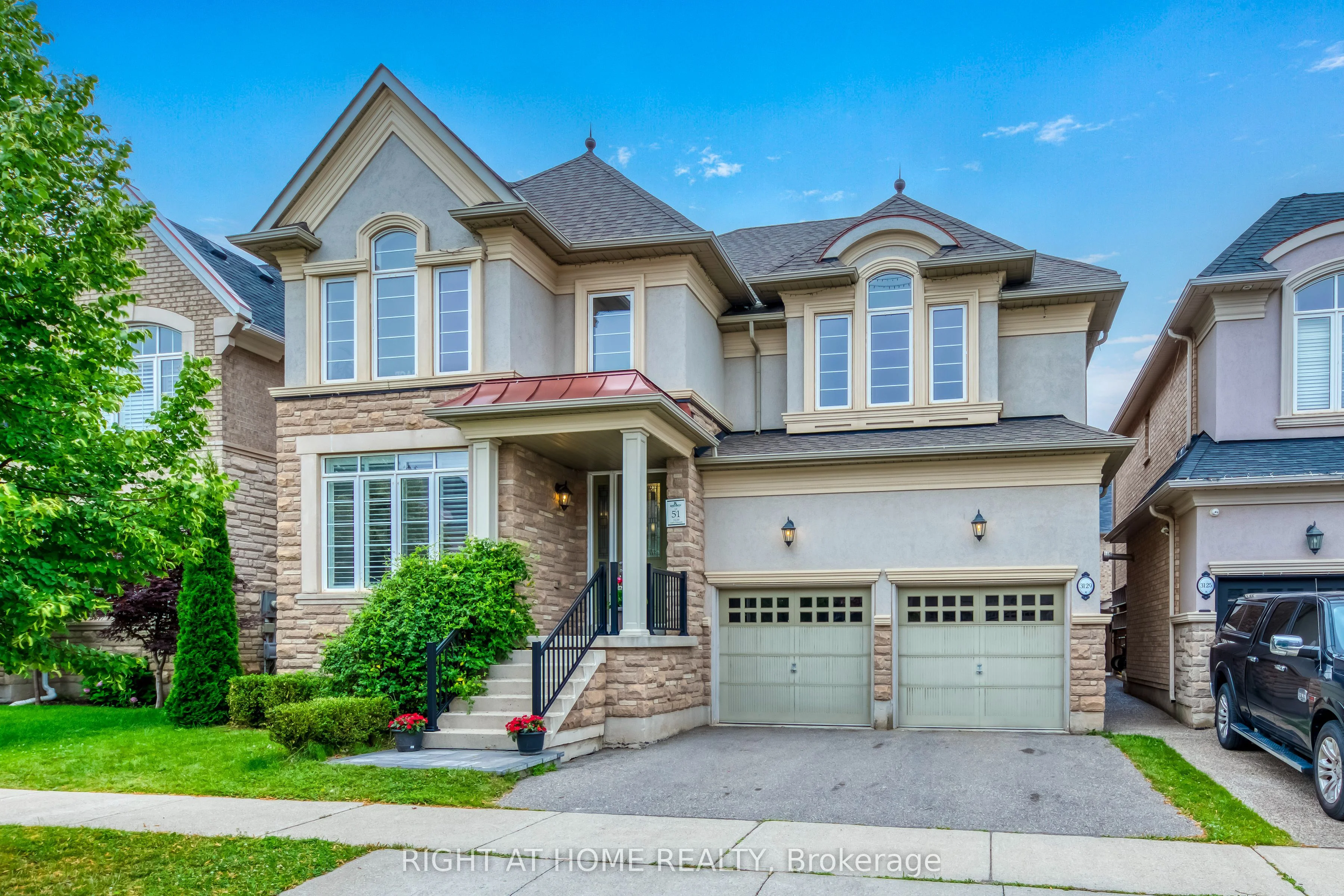 Detached in Oakville
