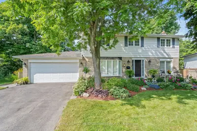 Detached in Halton Hills