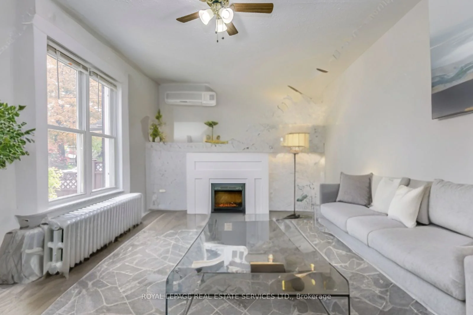 194 Fairview Avenue A, Toronto W02, On M6p 3a5