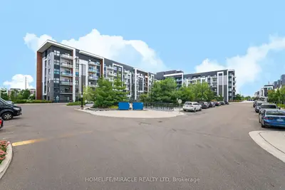 Condo Apartment in Oakville