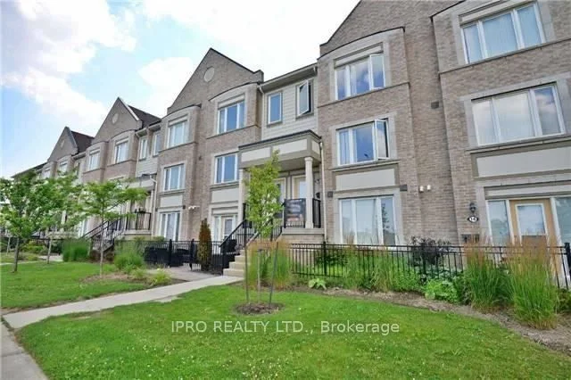 5100 Plantation Place 13, Mississauga, On L5m 0s4