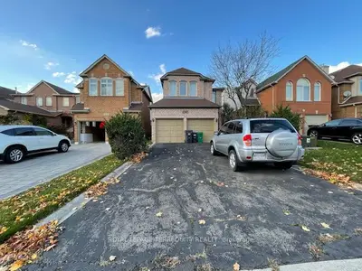 Detached in Mississauga