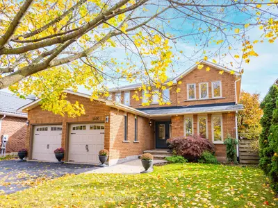 Detached in Oakville