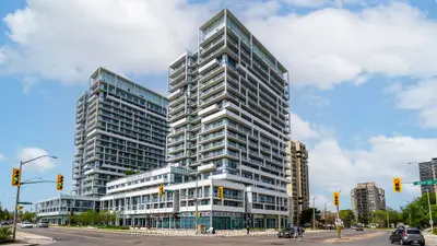 Condo Apartment in Oakville