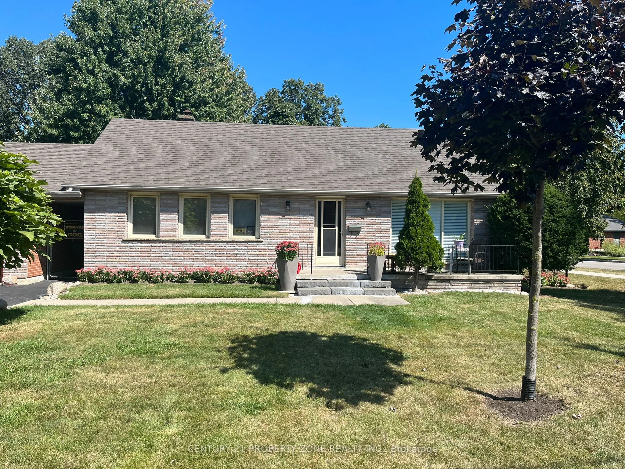 2593 Liruma Road Lower, Mississauga, ON L5K 1Y8