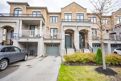 Condo Townhouse in Toronto