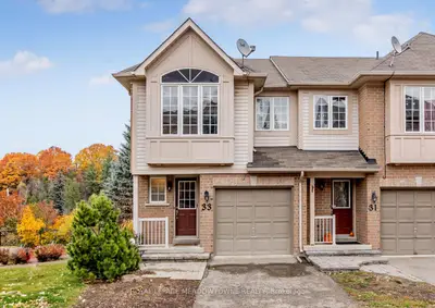 Condo Townhouse in Halton Hills