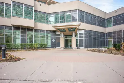 Condo Apartment in Mississauga