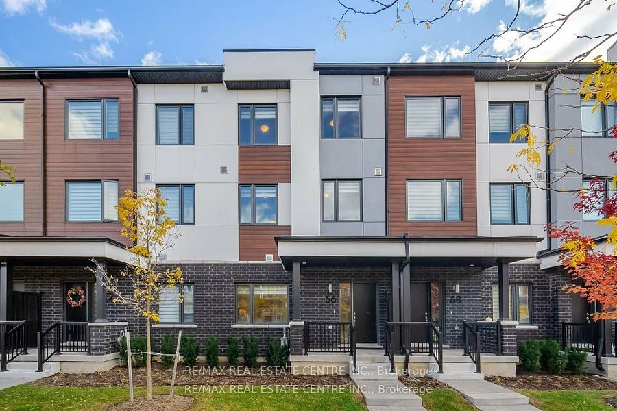Att/Row/Townhouse in Oakville