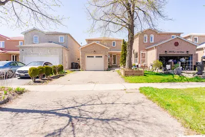 Detached in Brampton