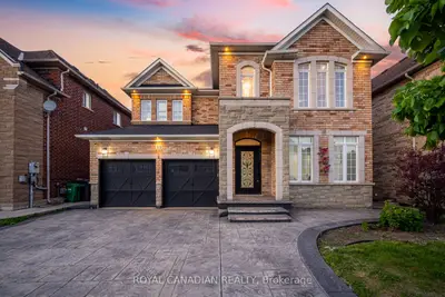 Detached in Brampton