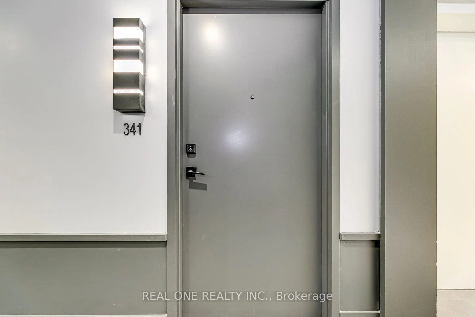 2485 TAUNTON Road 341, Oakville, ON L6H 3R8