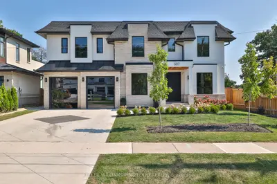 Detached in Oakville