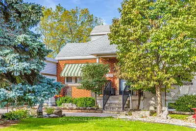 Detached in Burlington