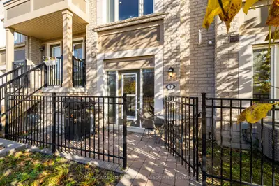 Condo Townhouse in Brampton