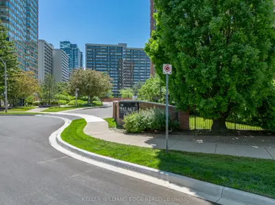 Condo Apartment in Burlington
