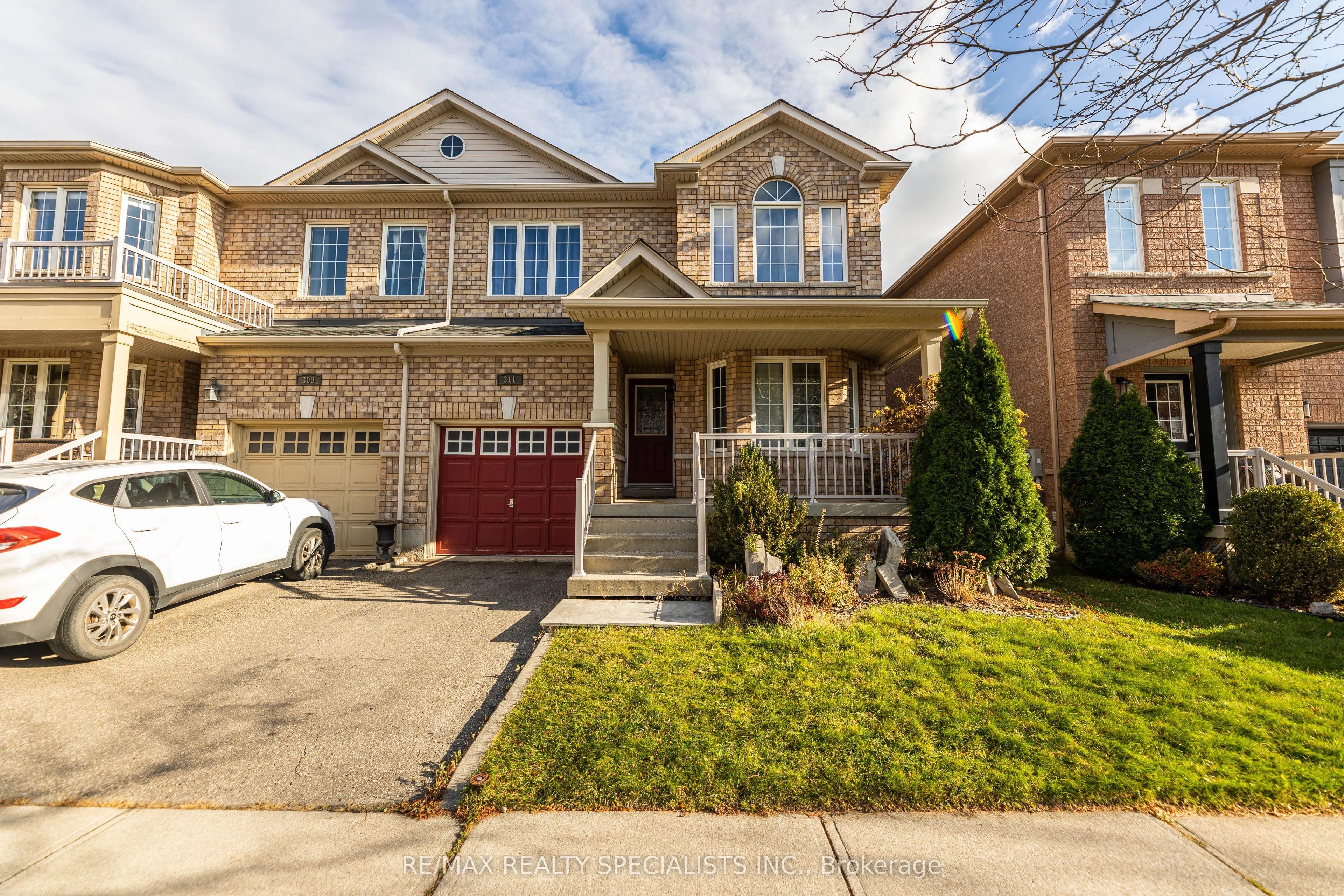 Semi-Detached in Milton