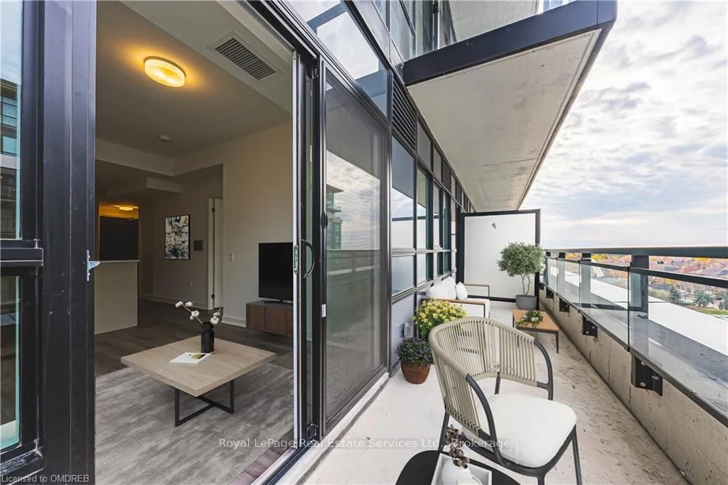 Condo Apartment in Oakville