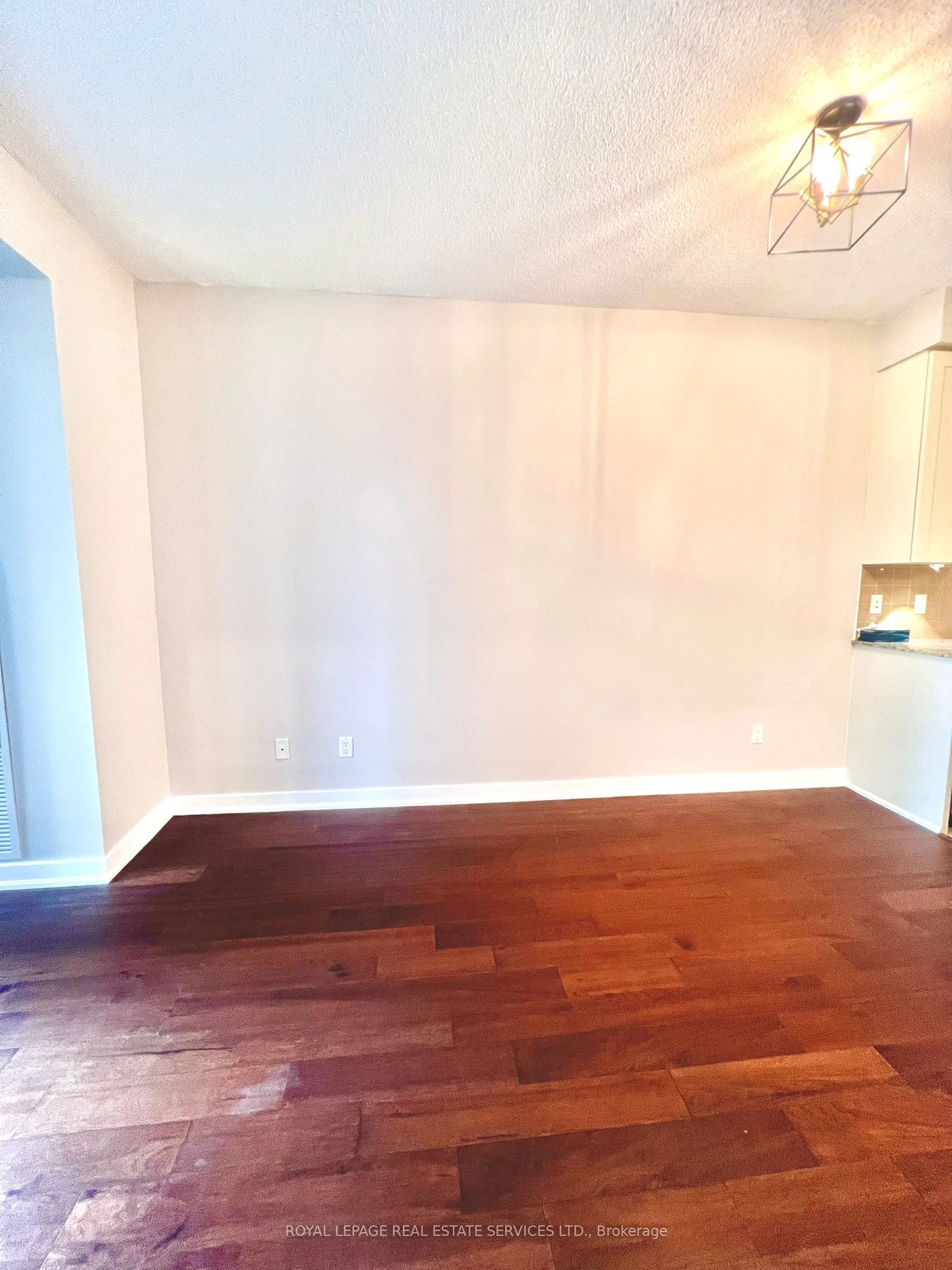 4070 confederation Parkway 1005, Mississauga, ON L5B 0E9
