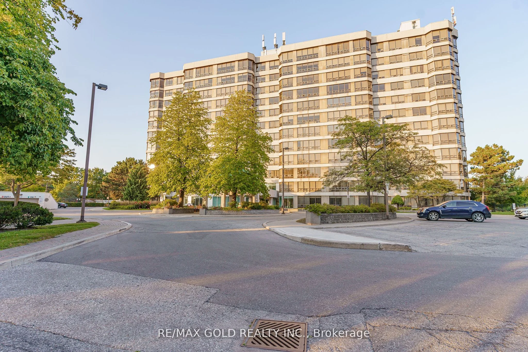 Condo Apartment in Brampton
