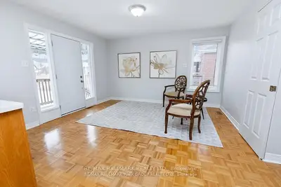 Upper Level in Toronto