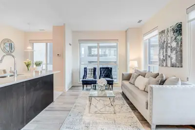 Condo Apartment in Toronto