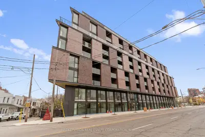 Condo Apartment in Toronto