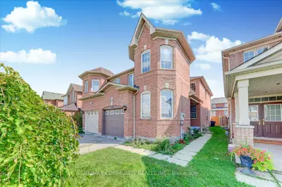 Semi-Detached in Mississauga