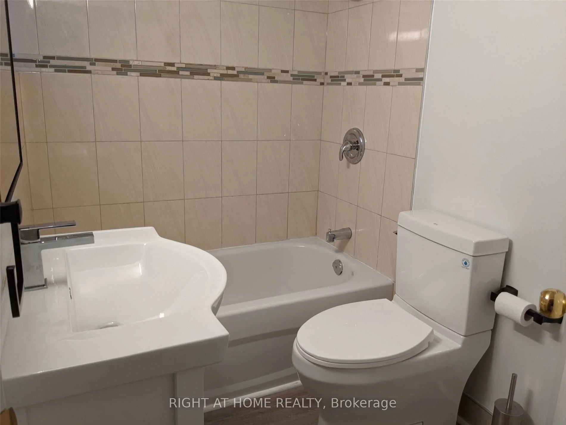 217 Indian Road Crescent, Toronto W02, ON M6R 2W7