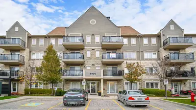 Condo Apartment in Mississauga