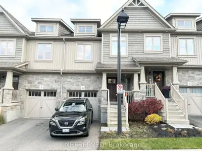 Att/Row/Townhouse in Orangeville