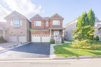 Detached in Brampton