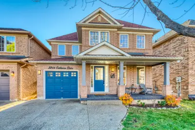 Detached in Oakville