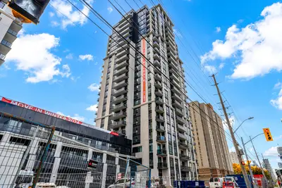 Condo Apartment in Mississauga