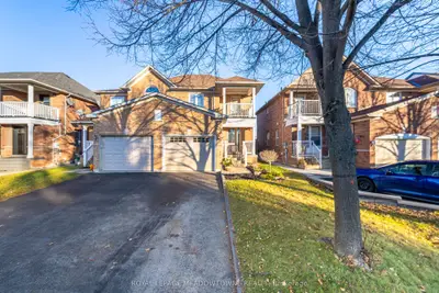 Semi-Detached in Mississauga