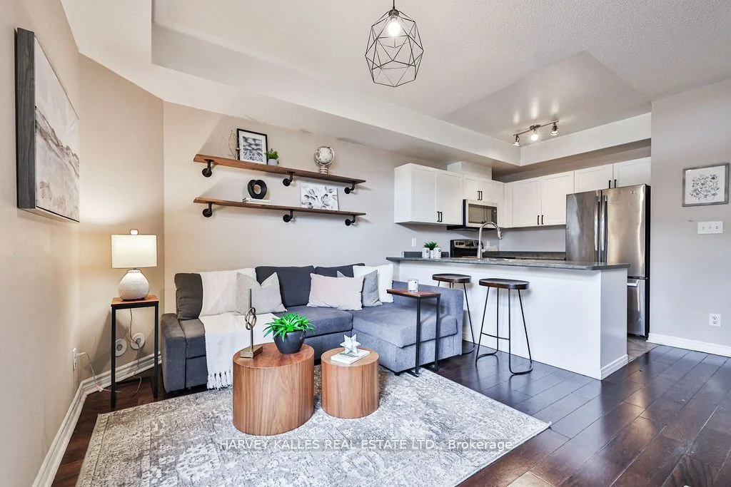 74 Connolly Street, Toronto W03, On M5n 5g3