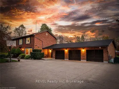 Detached in Milton