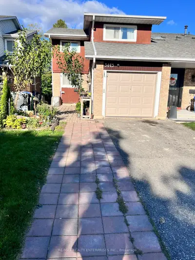 Semi-Detached in Mississauga