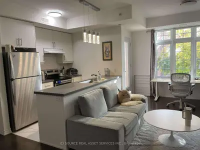 Condo Apartment in Mississauga