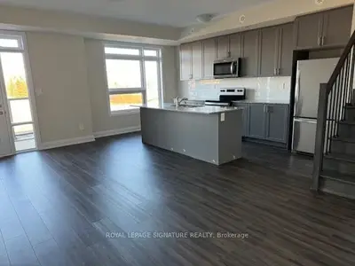Common Element Condo in Milton