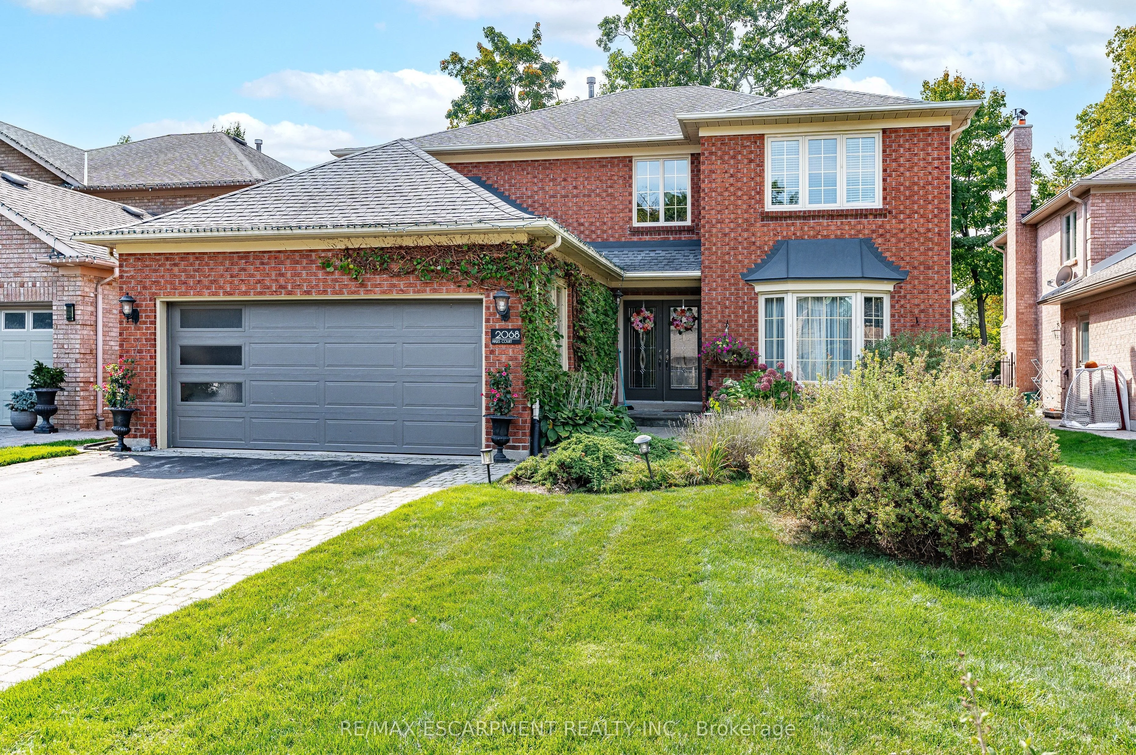 Detached in Burlington