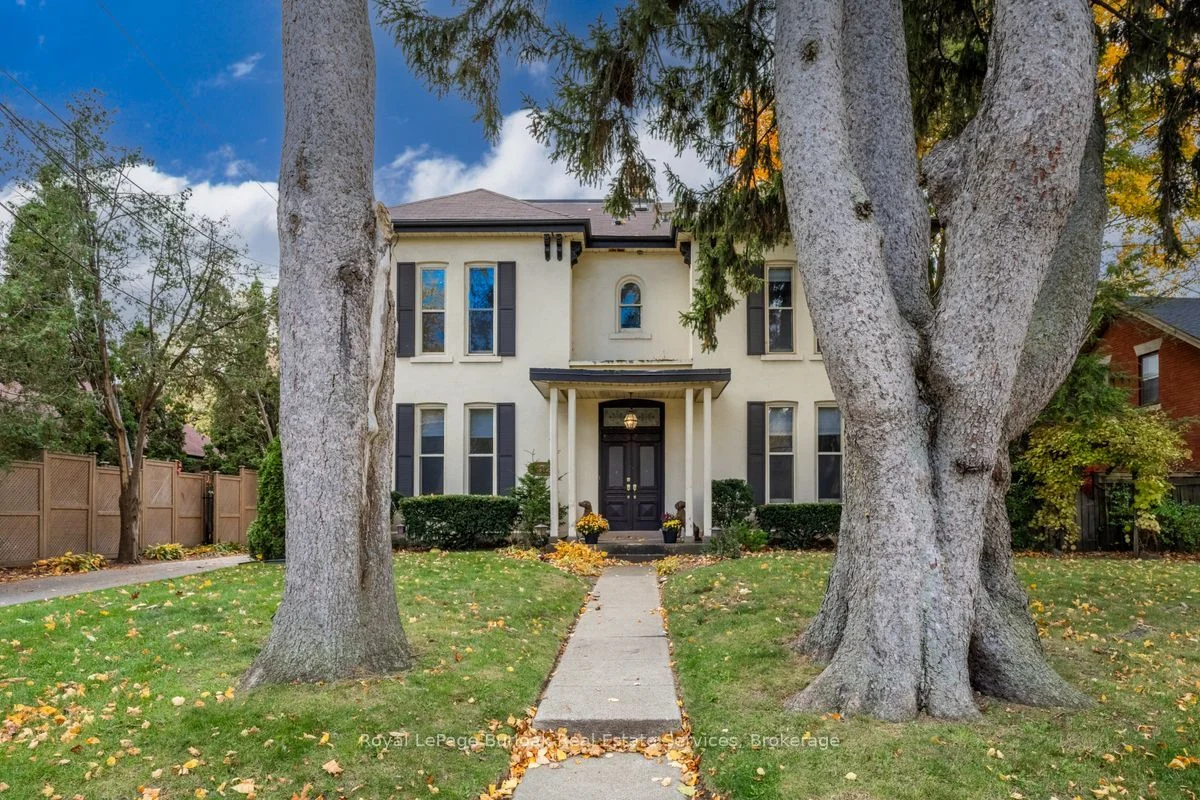 Detached in Burlington