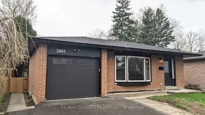 Detached in Burlington