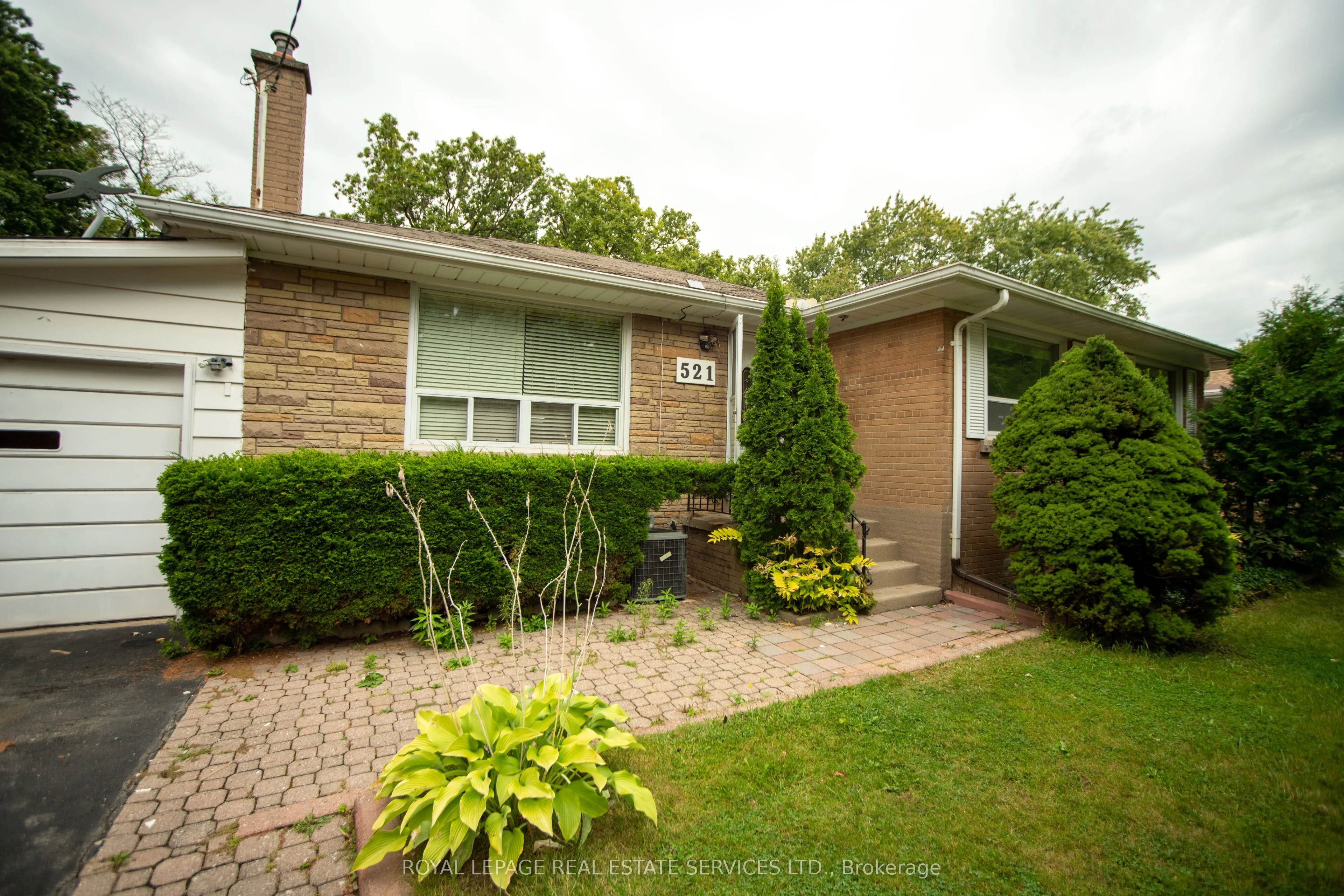 521 Wildwood Drive Upper, Oakville, ON L6K 1V1
