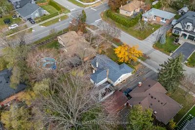 Detached in Oakville