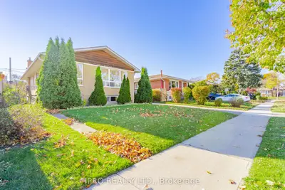 Detached in Toronto