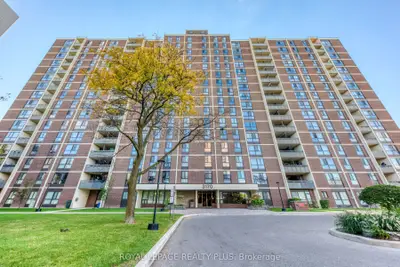 Condo Apartment in Mississauga