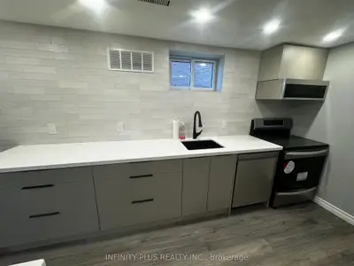 Semi-Detached in Mississauga