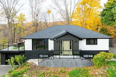 Detached in Burlington