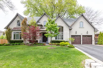 Detached in Oakville